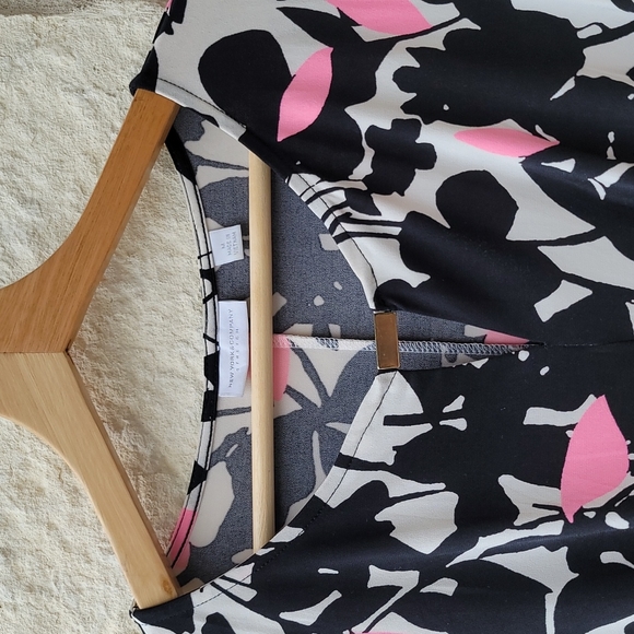 pink. cream. black. gold. - Picture 6 of 11